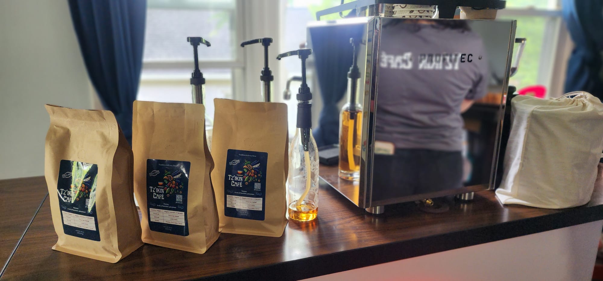 Tz'ikin Cafe coffee bags and brewing equipment